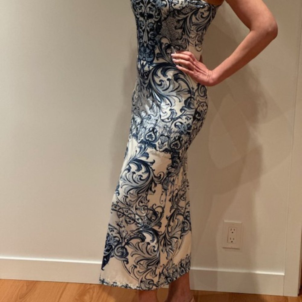 WOMEN DRESSES - Picture 2 of 5